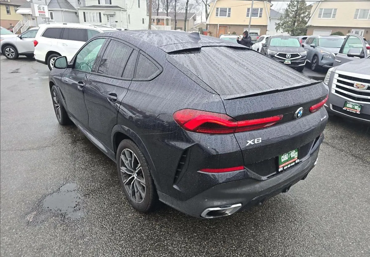 BMW X6 SPORTS ACTIVITY COUPE 2023
