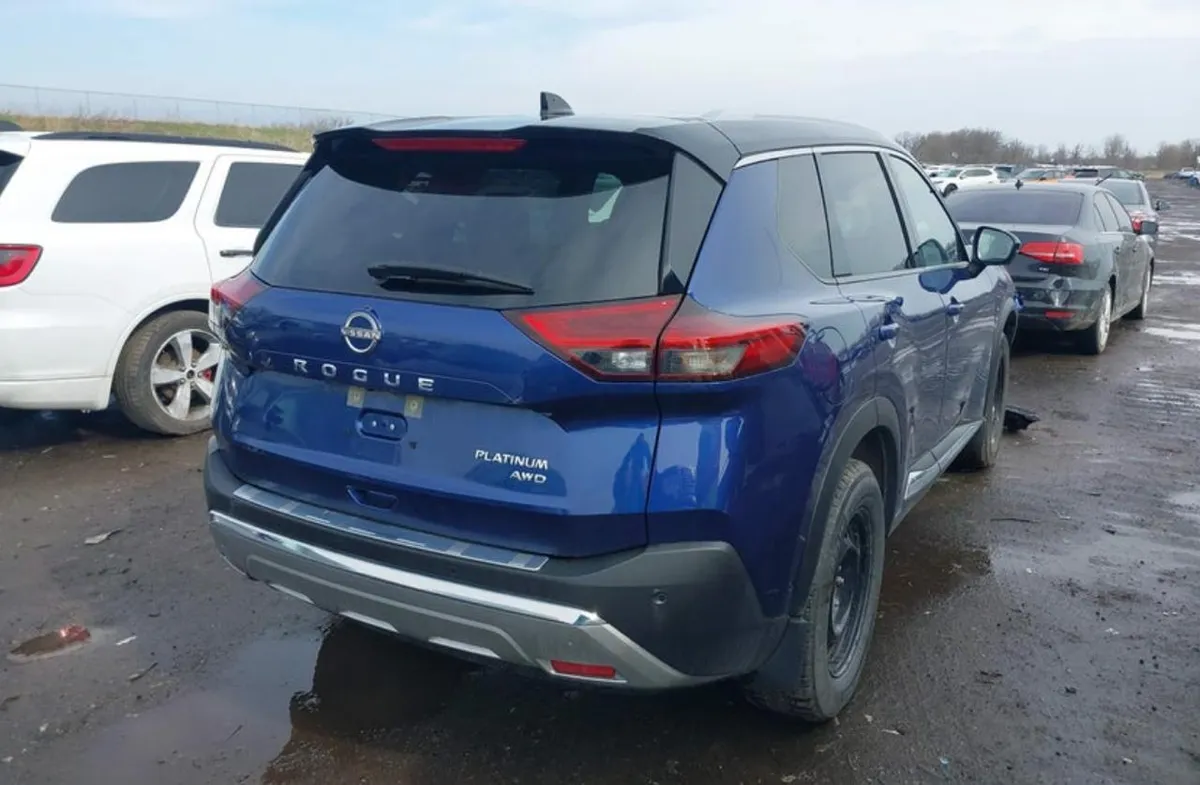 NISSAN ROGUE PLATINUM 2022