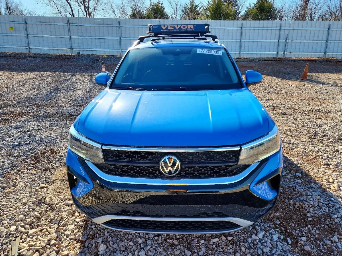 VOLKSWAGEN TAOS SE 2022