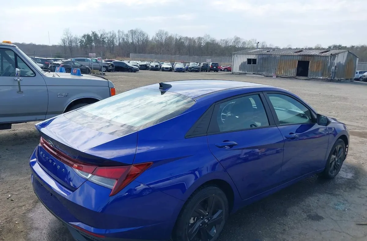 HYUNDAI ELANTRA SEL 2023