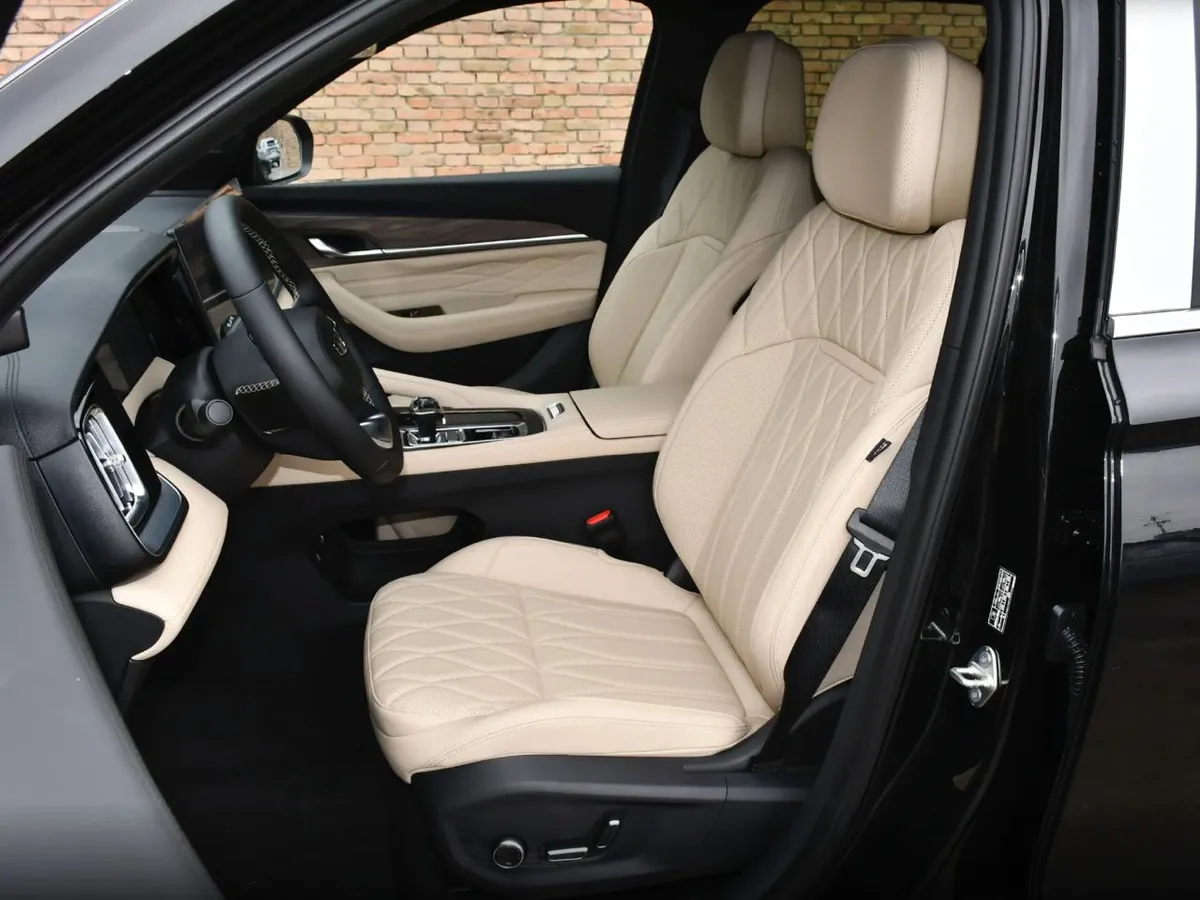 GEELY XINGYUE L 2026