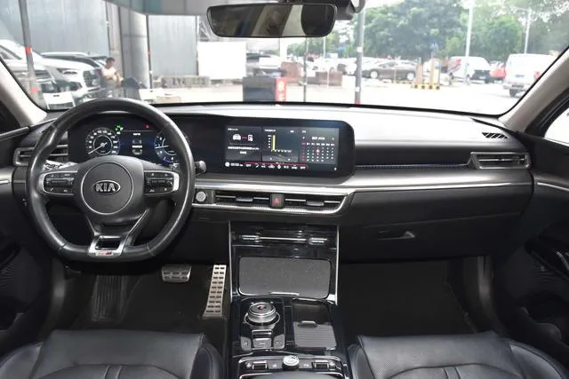 KIA K5 GT-LINE 2022