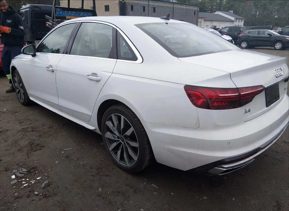 AUDI A4 PREMIUM PLUS 40 2023