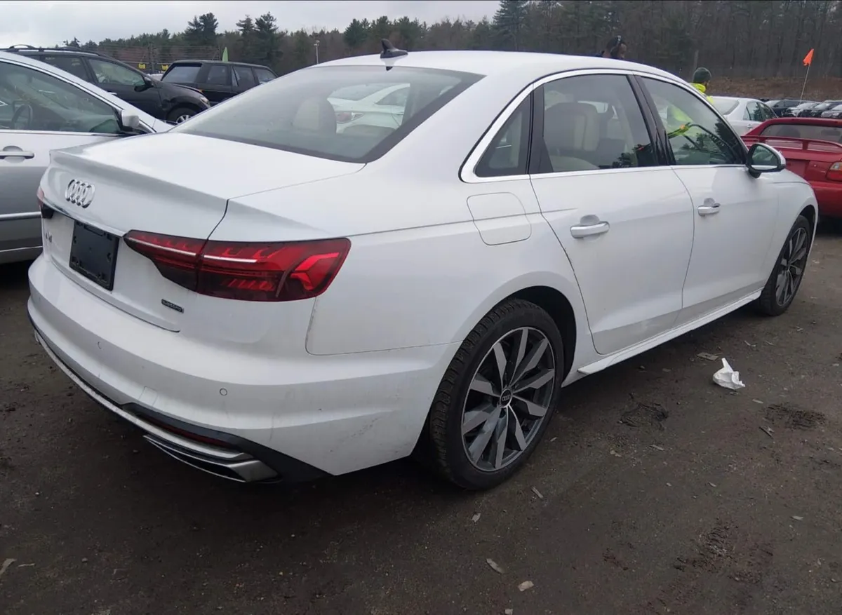 AUDI A4 PREMIUM PLUS 40 2023