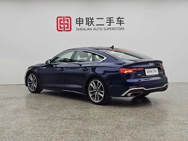 AUDI A5 2022
