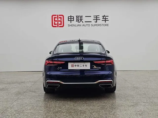 AUDI A5 2022
