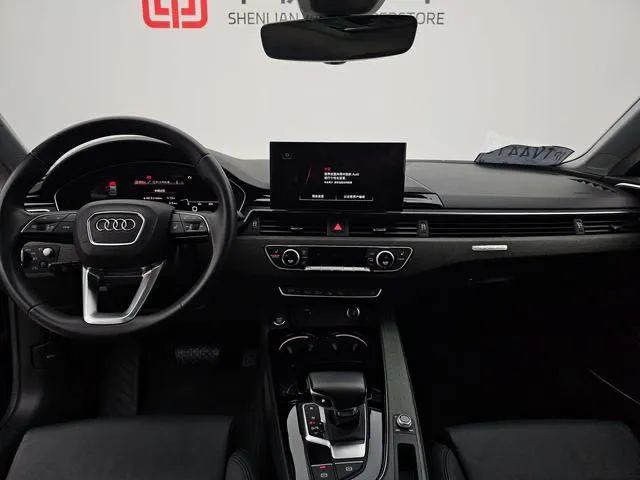 AUDI A5 2022
