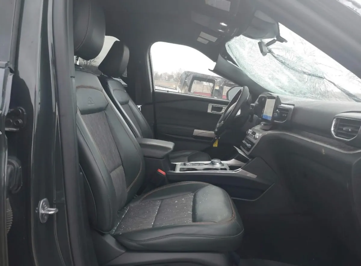 FORD EXPLORER TIMBERLINE 2023