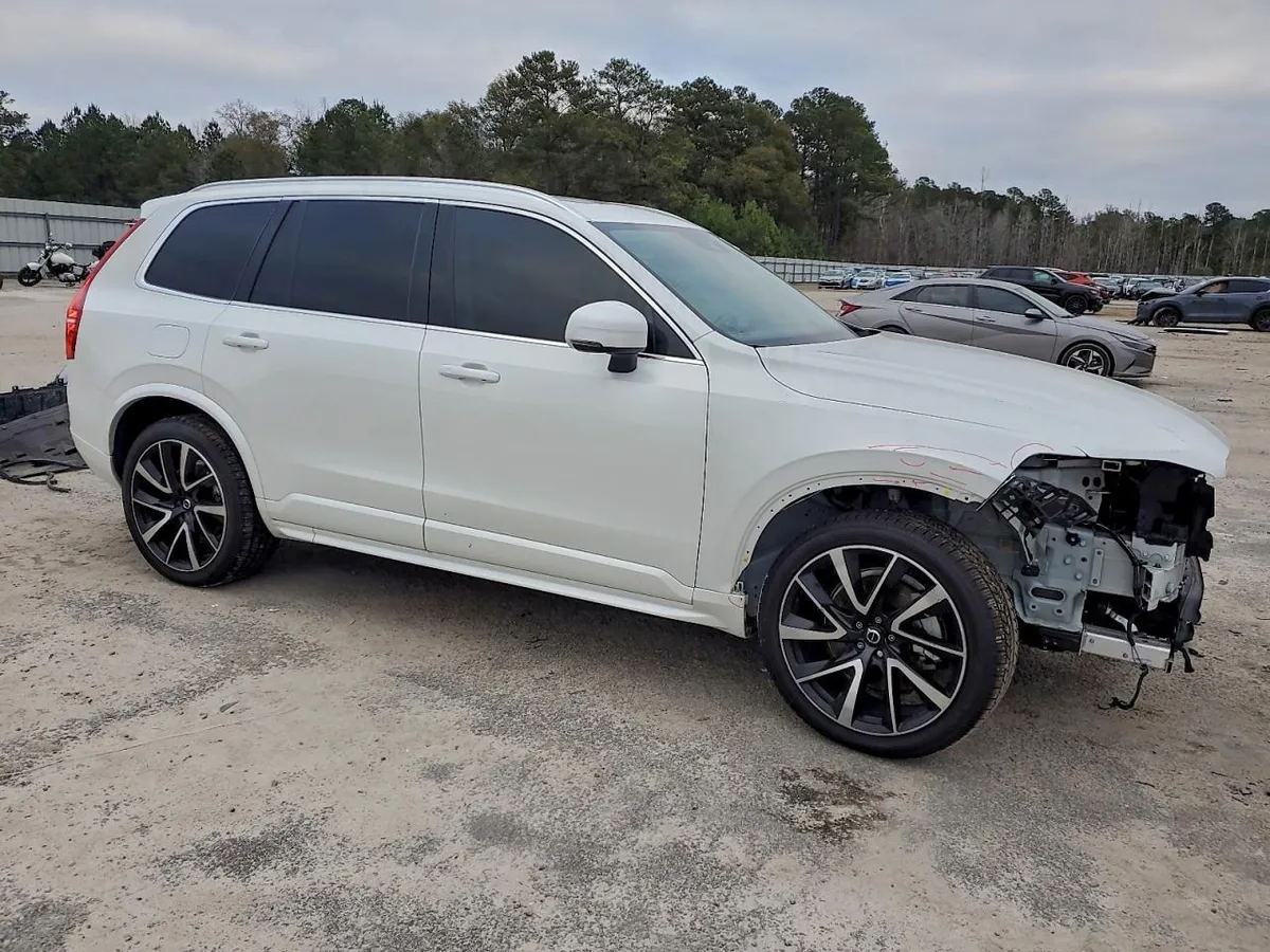 VOLVO XC90 T6 MOMENTUM 2022