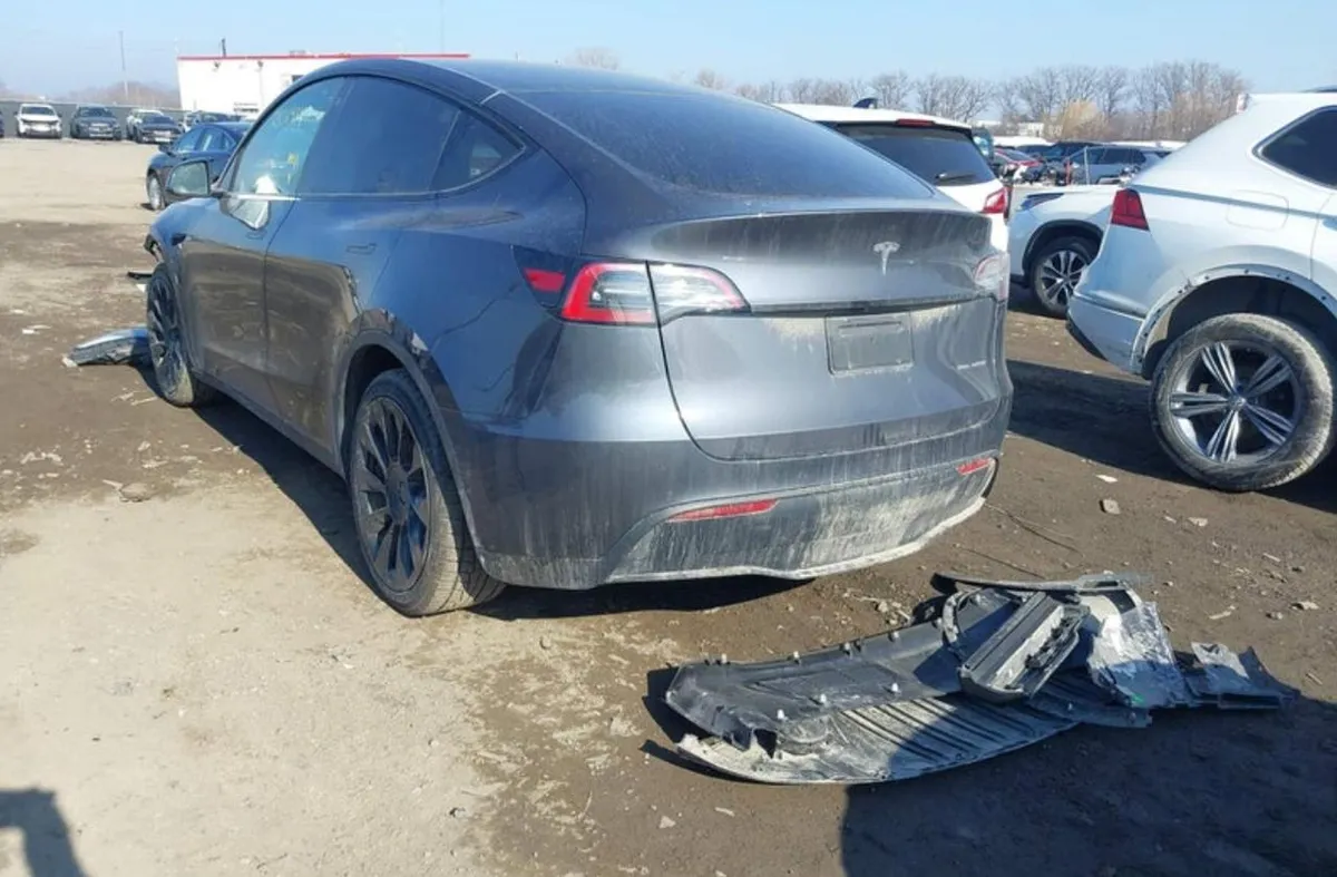 TESLA MODEL Y 2021