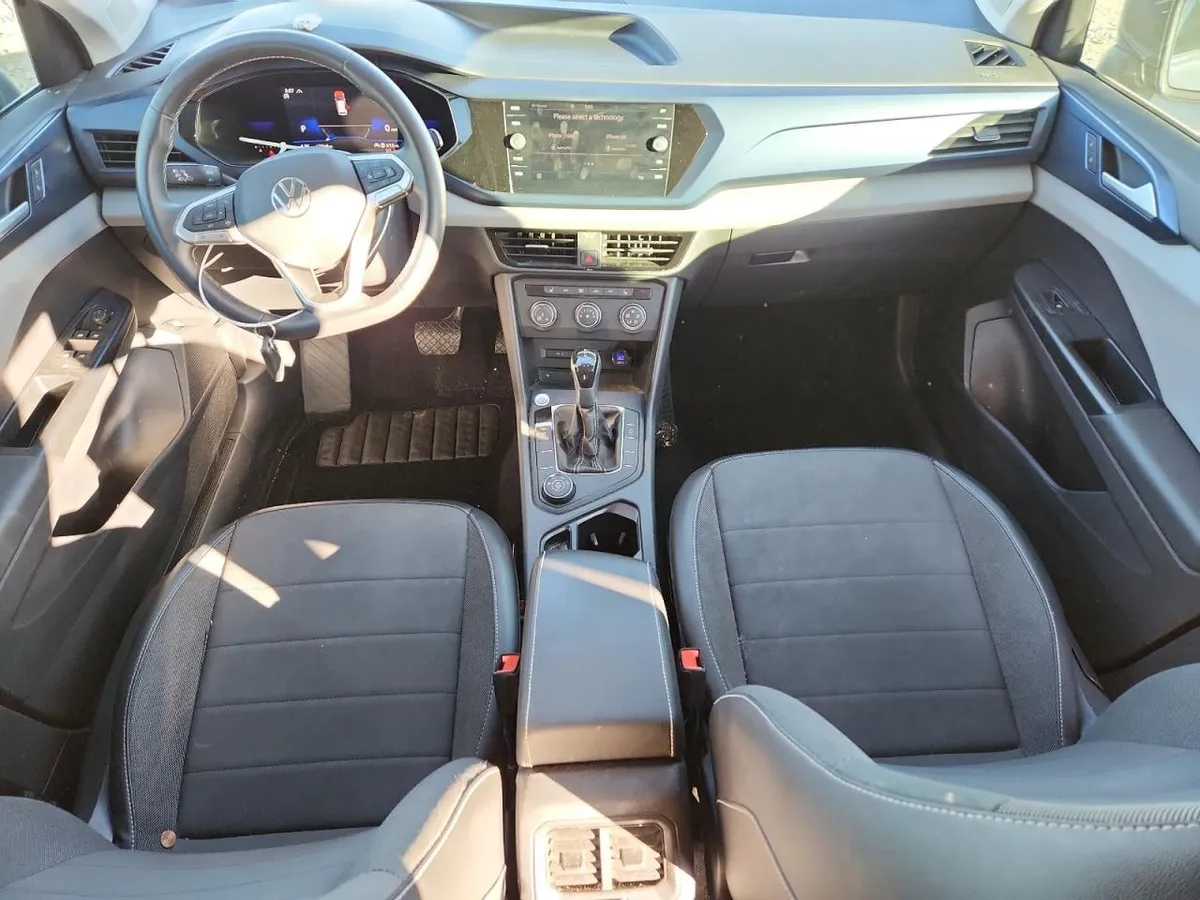 VOLKSWAGEN TAOS SE 2022