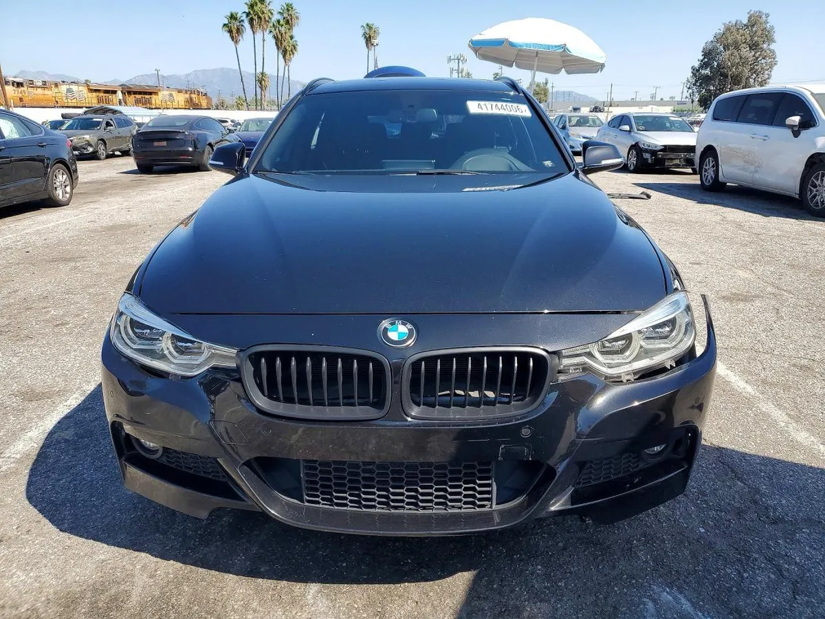 BMW 330 XI 2017