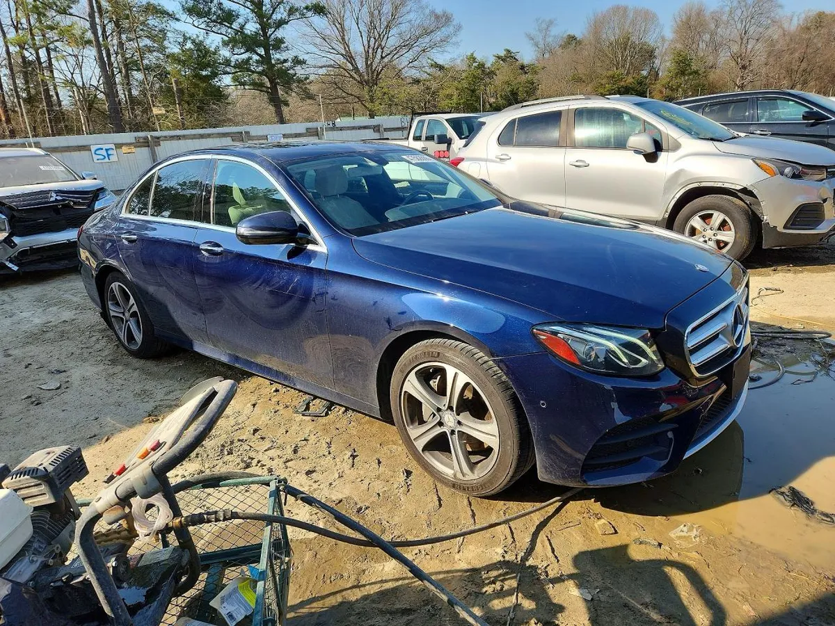 MERCEDES-BENZ E-CLASS E 300 4MATIC 2017
