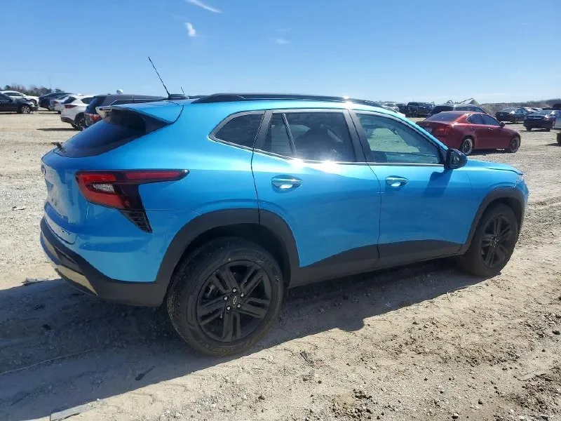 CHEVROLET TRAX ACTIV ВНЕДОРОЖНАЯ ВЕРСИЯ С УВЕЛИЧЕННЫМ КЛИРЕНСОМ ЗАЩИТНЫМ ОБВЕСОМ 17 ГЛЯНЦЕВО-ЧЕРНЫМИ ДИСКАМИ И УНИК 2025