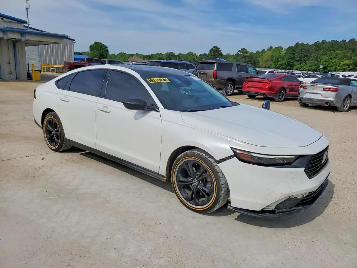 HONDA ACCORD EX 2023