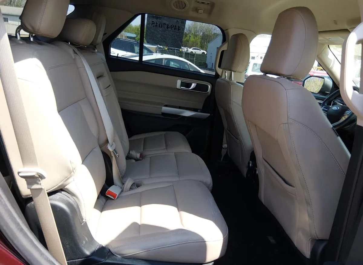 FORD EXPLORER 3 2022