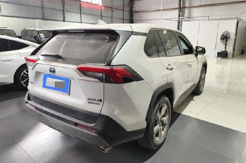 TOYOTA RAV4 ELITE 2022