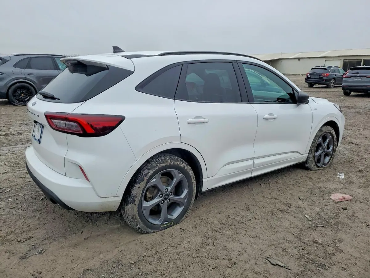 FORD ESCAPE ST LINE 2023