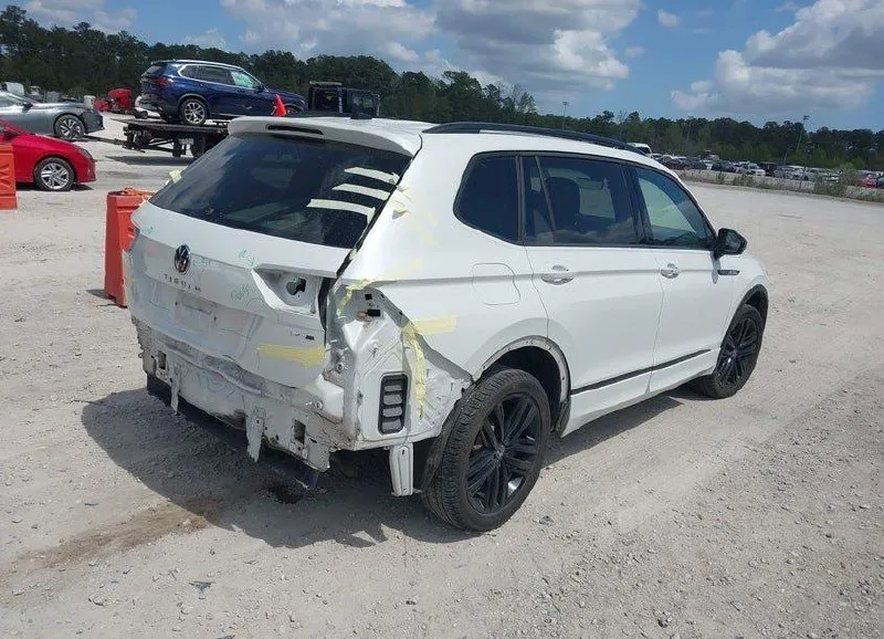 VOLKSWAGEN TIGUAN SE 2022