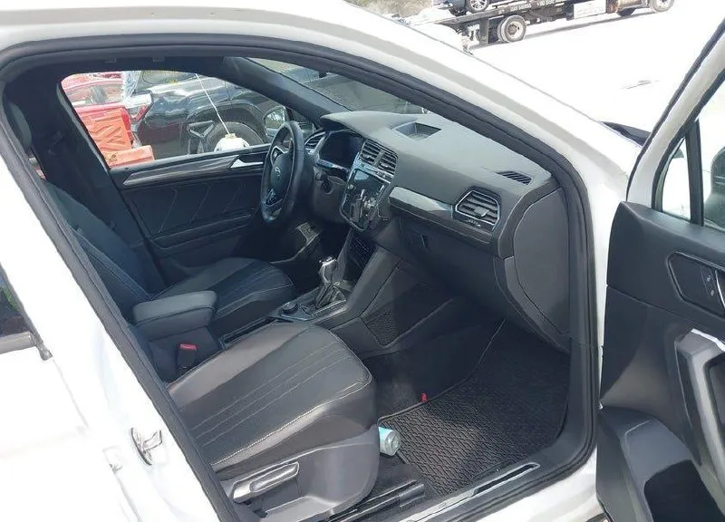 VOLKSWAGEN TIGUAN SE 2022