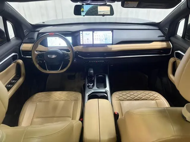 GEELY OKAVANGO FLAGSHIP 2023
