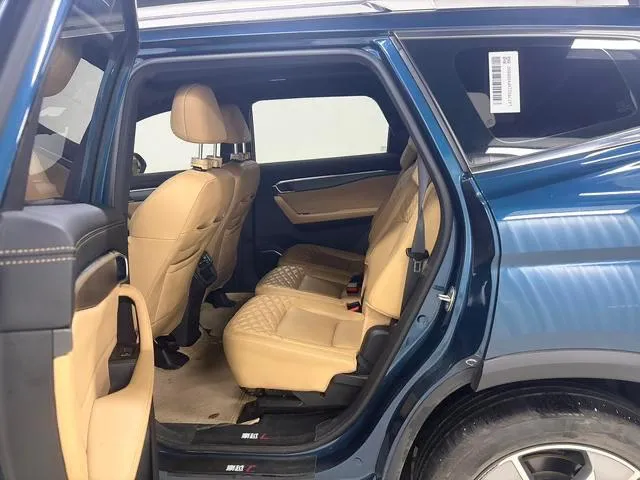 GEELY OKAVANGO FLAGSHIP 2023