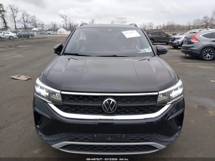VOLKSWAGEN TAOS SE 2023