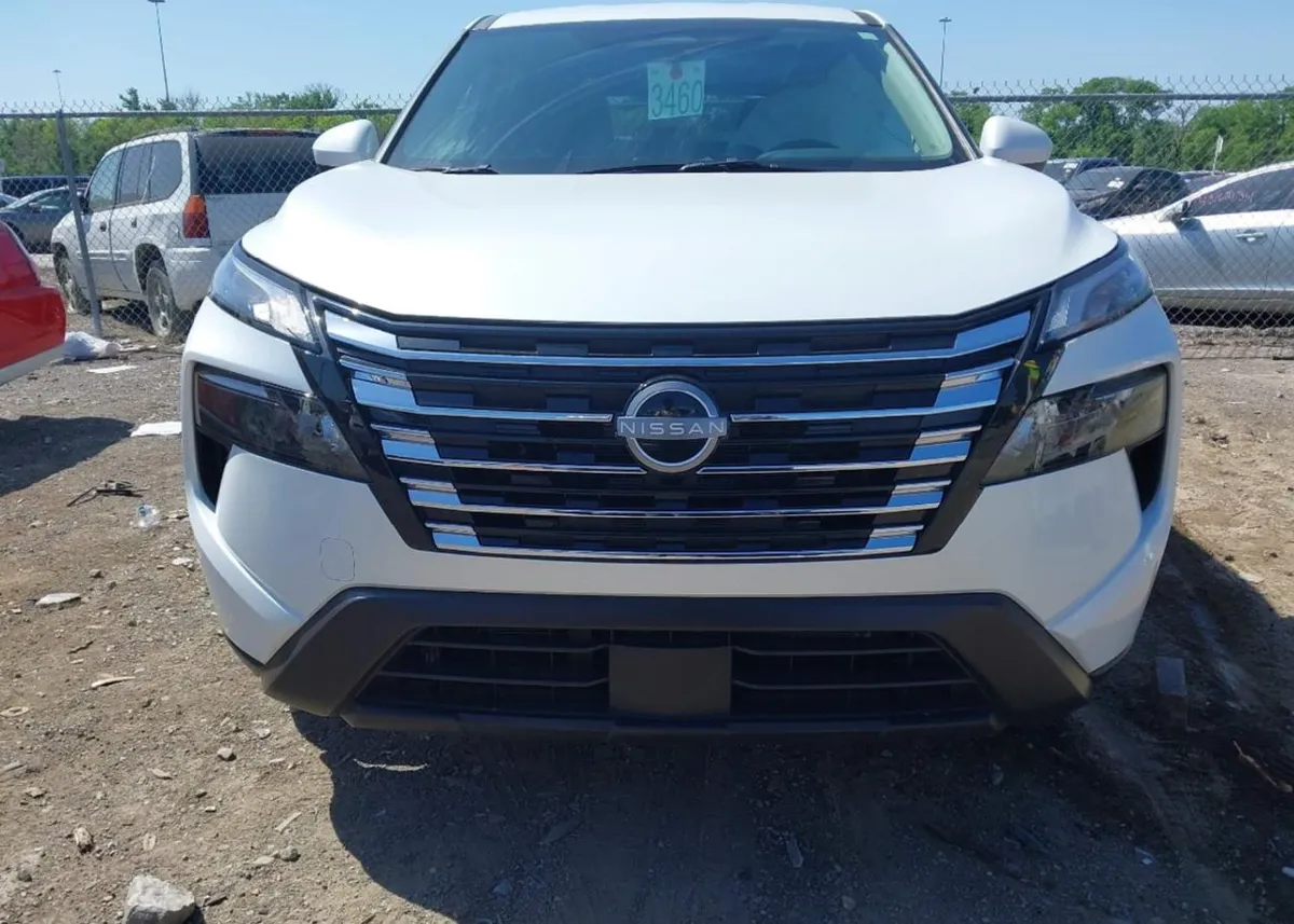 NISSAN ROGUE 5 2025