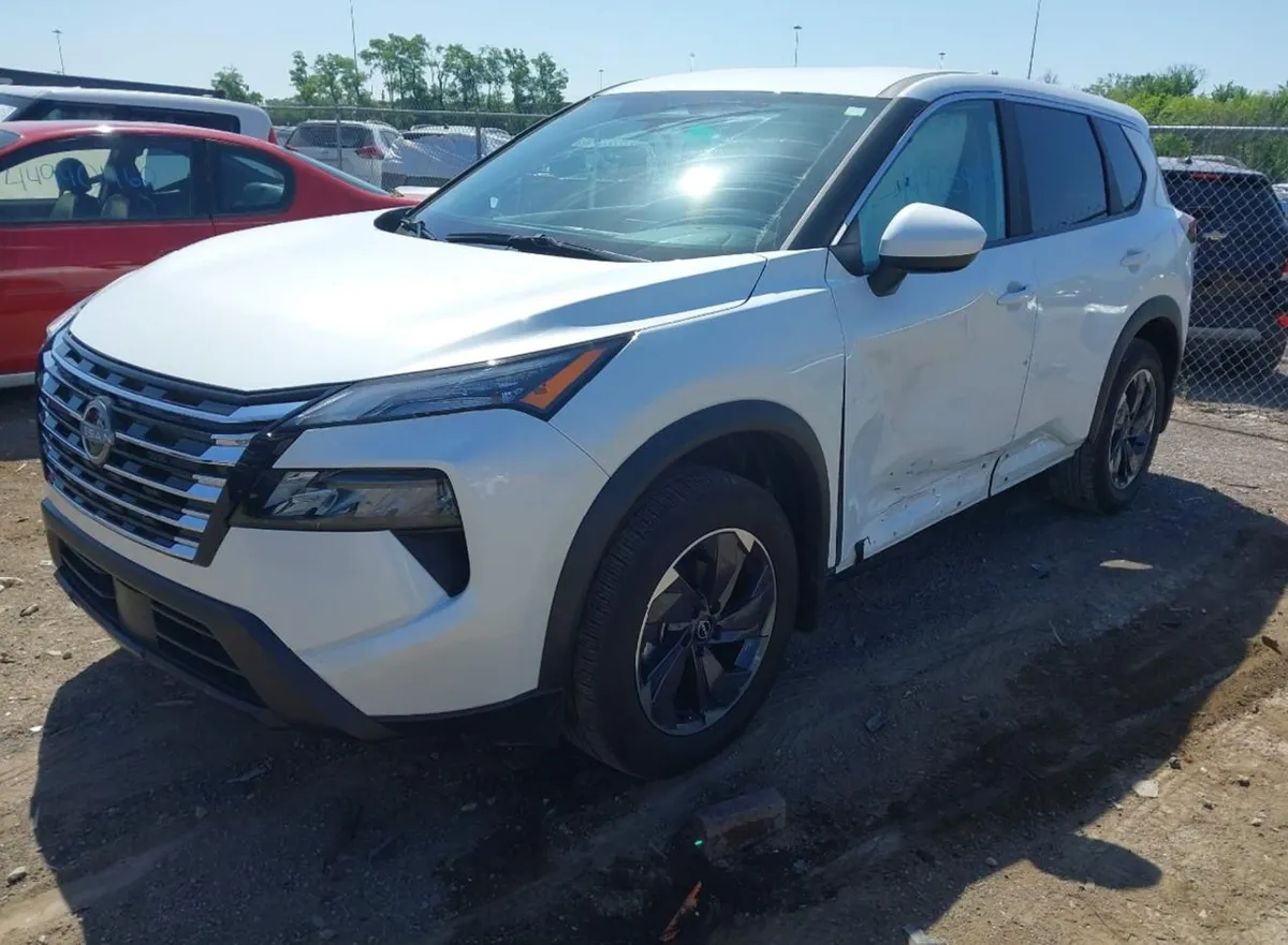 NISSAN ROGUE 5 2025