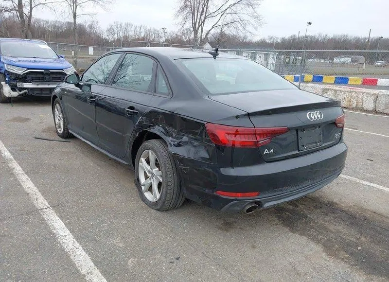 AUDI A4 PREMIUM 2018