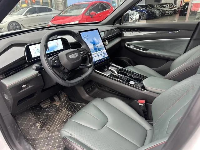 GEELY BOYUE 2024