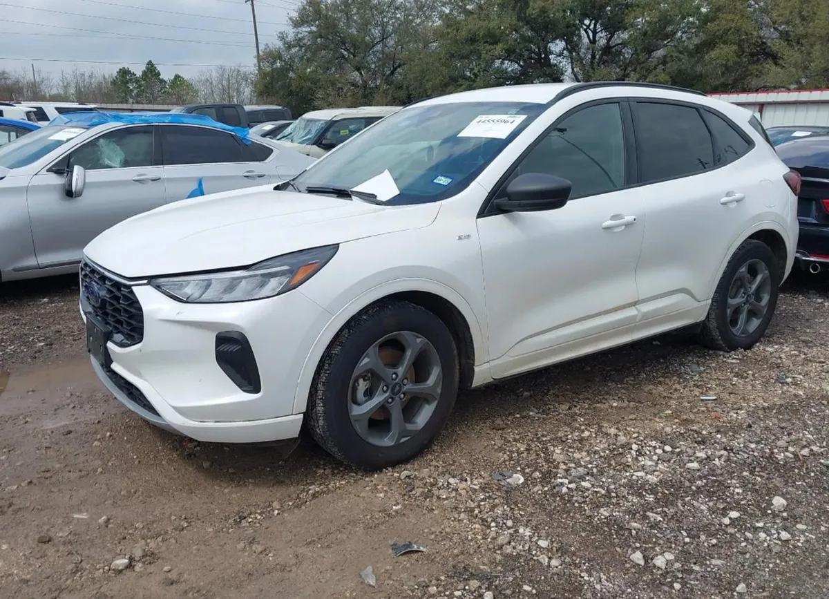 FORD ESCAPE ST-LINE 1 2023
