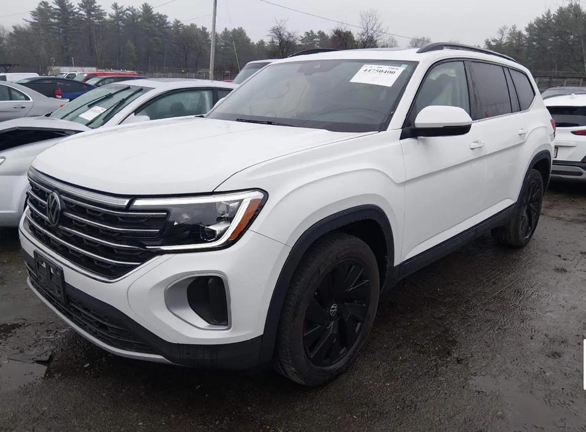 VOLKSWAGEN ATLAS SE 2024