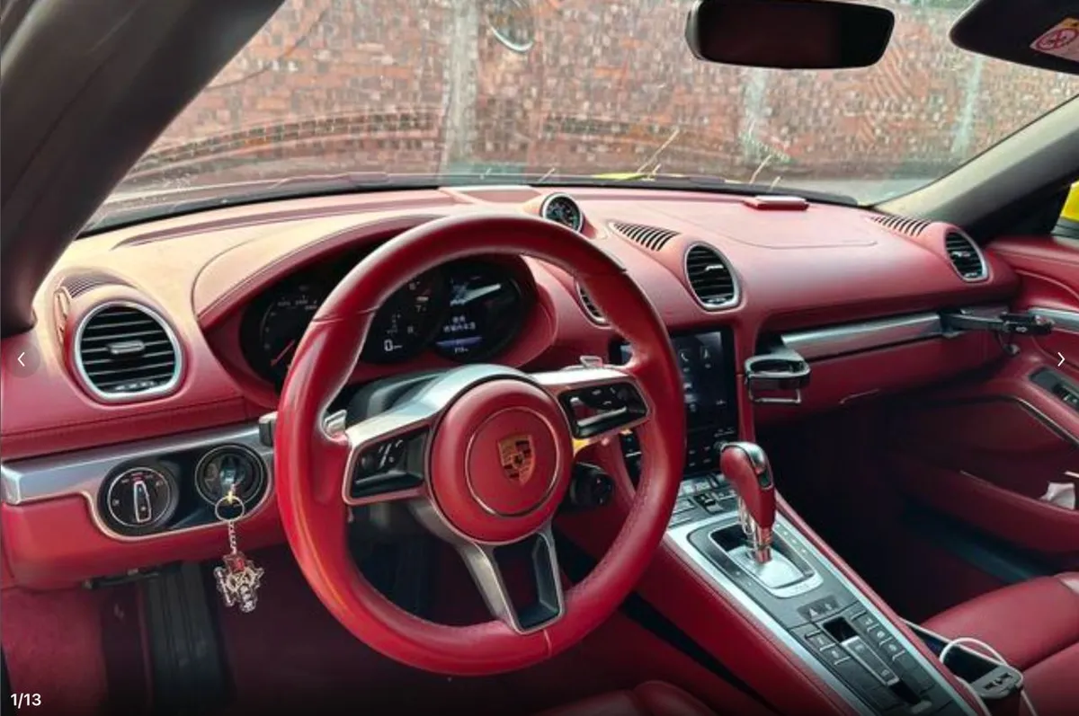 PORSCHE 718 2022