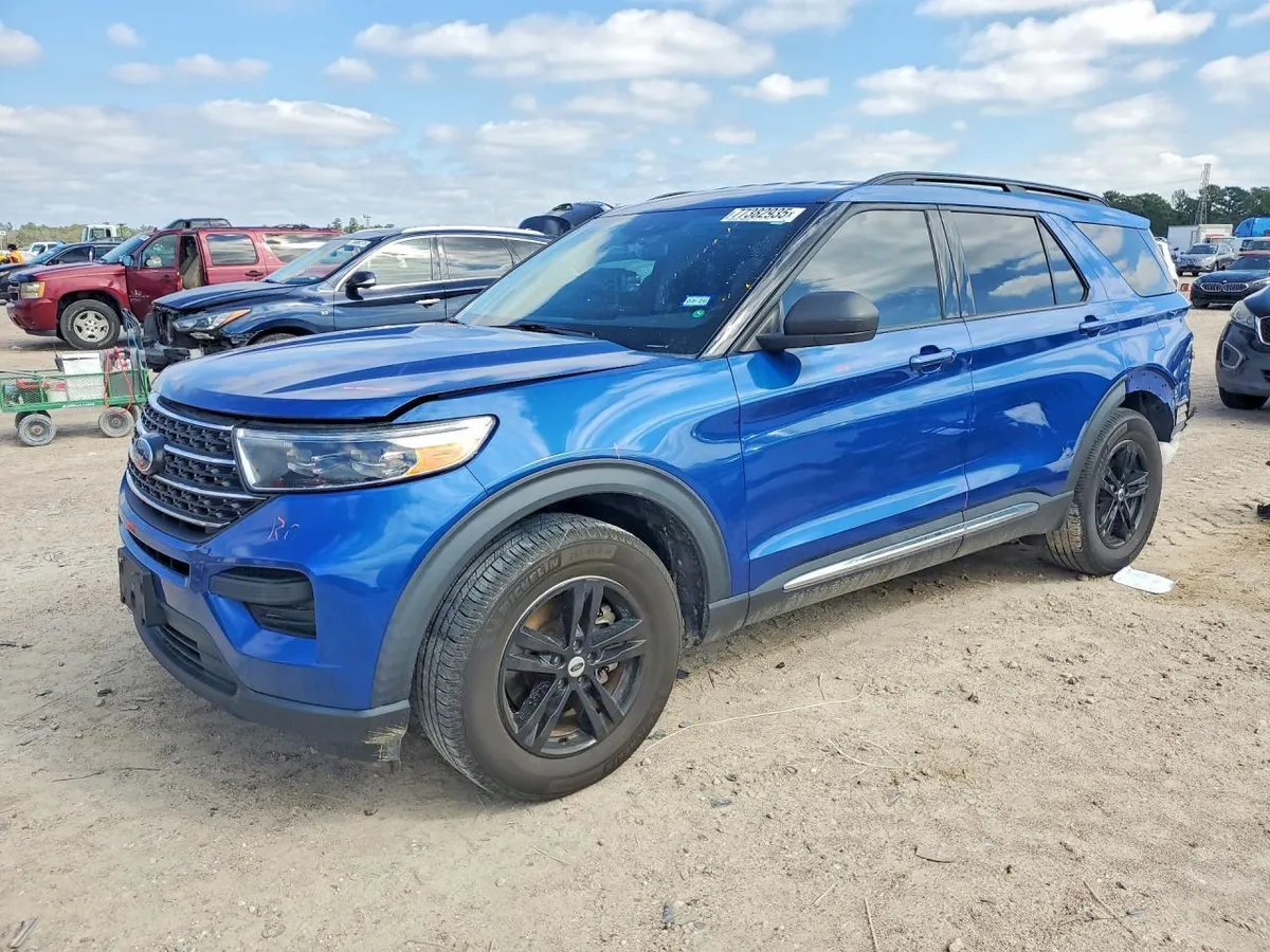 FORD EXPLORER XLT 2022