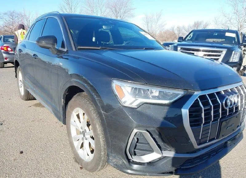 AUDI Q3 2023