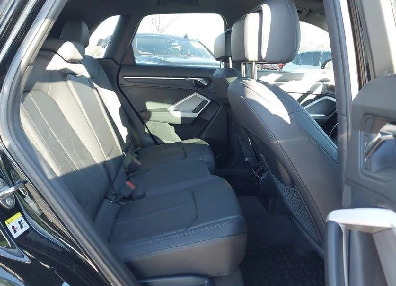 AUDI Q3 2023