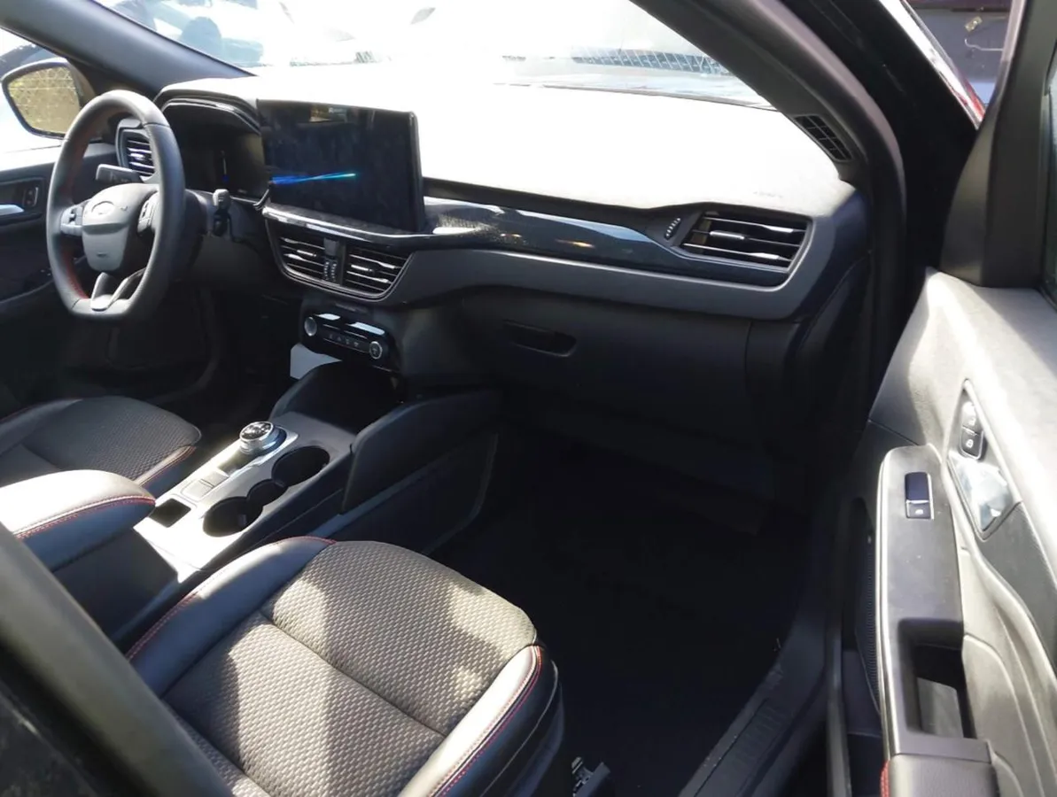 FORD ESCAPE 5 2023