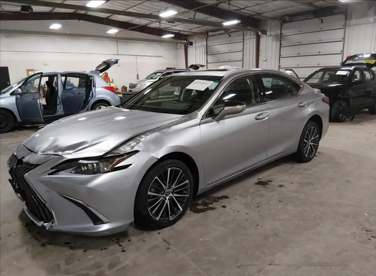 LEXUS ES 250 2 2022
