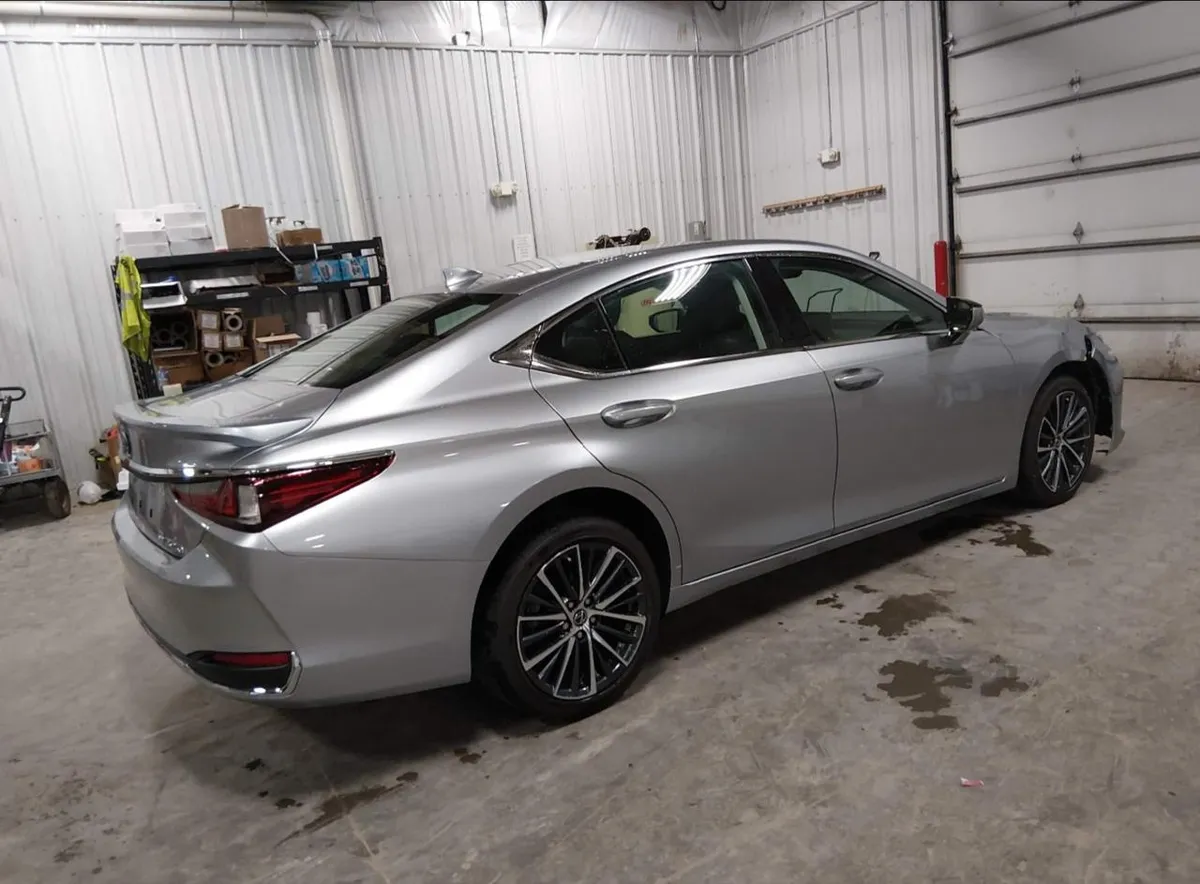 LEXUS ES 250 2 2022
