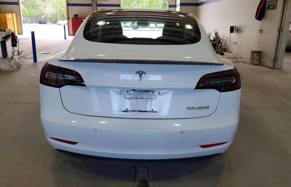 TESLA MODEL 3 LONG RANGE 2018