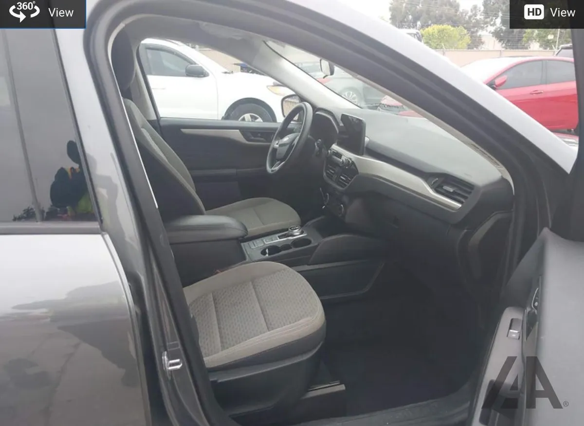 FORD ESCAPE SE 2022