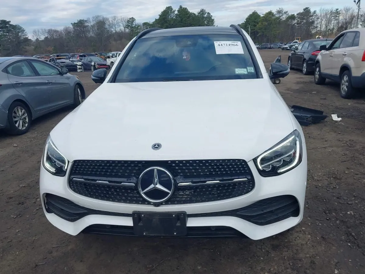 MERCEDES-BENZ GLC 0 2022