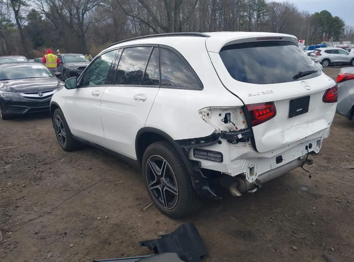 MERCEDES-BENZ GLC 0 2022