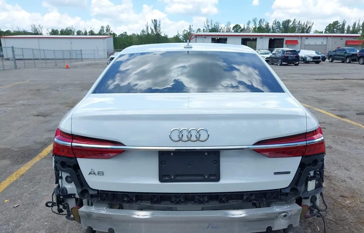 AUDI A6 PREMIUM PLUS 55 TFSI QUATTRO S TRONIC 2023