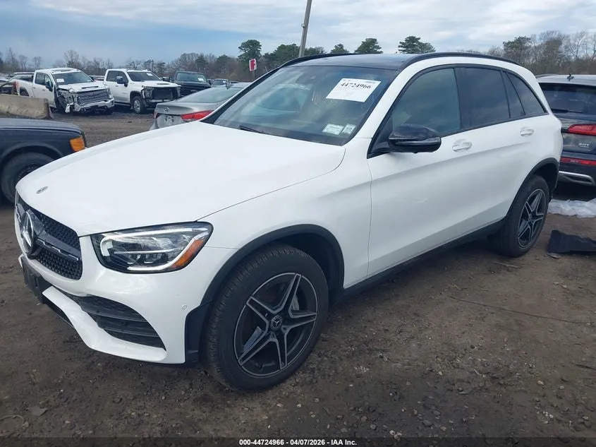 MERCEDES-BENZ GLC КОЖА ПОДОГРЕВ ПЕРЕДНИХ СИДЕНИЙ МУЛЬТИМЕДИА С ЭКРАНОМ КАМЕРА ЗАДНЕГО ВИДА 2022