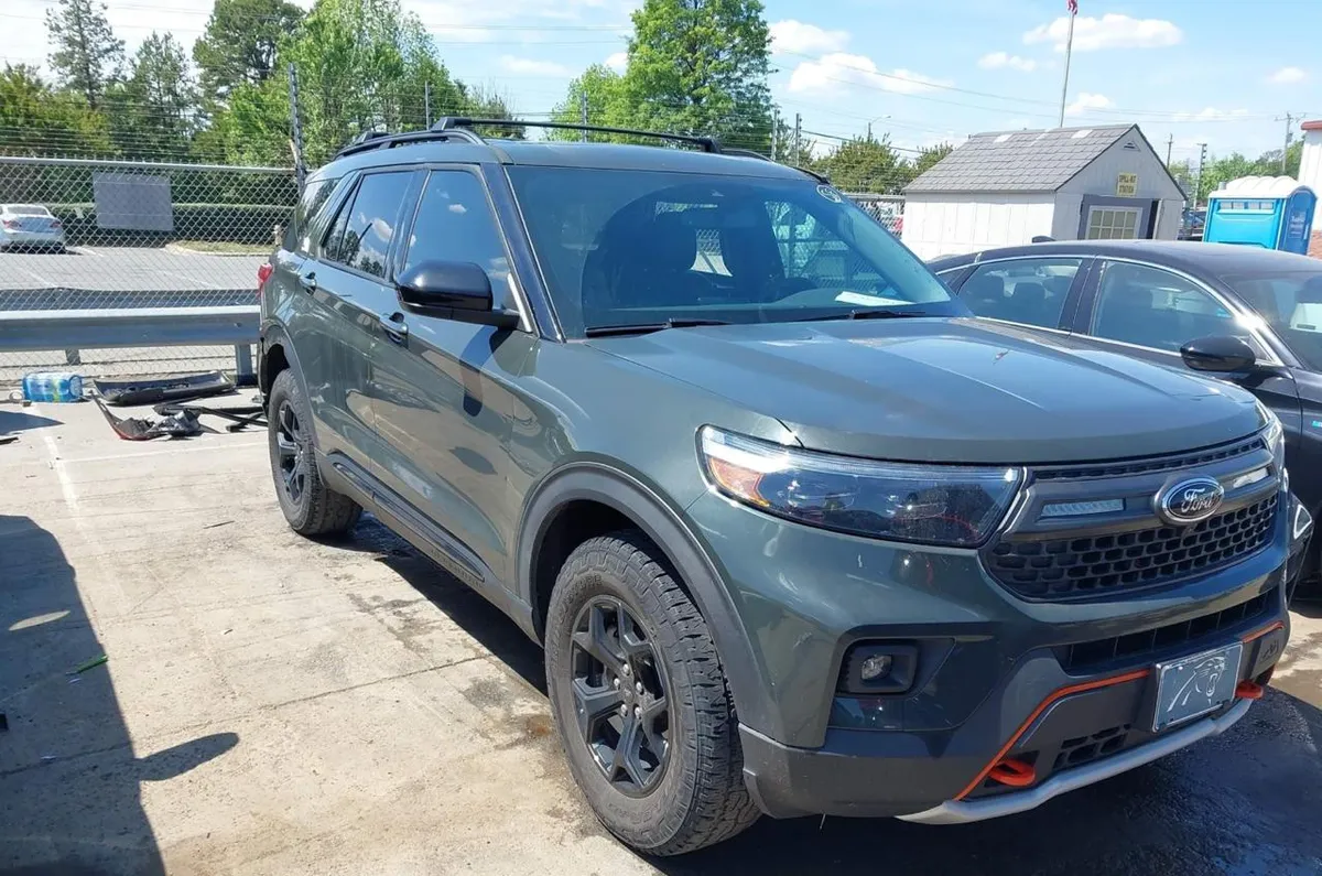 FORD EXPLORER TIMBERLINE 2023
