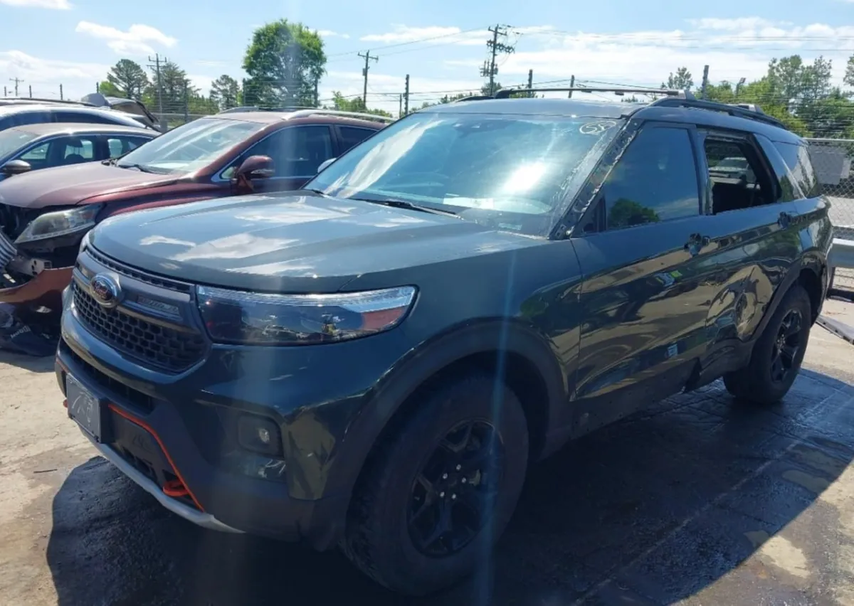 FORD EXPLORER TIMBERLINE 2023