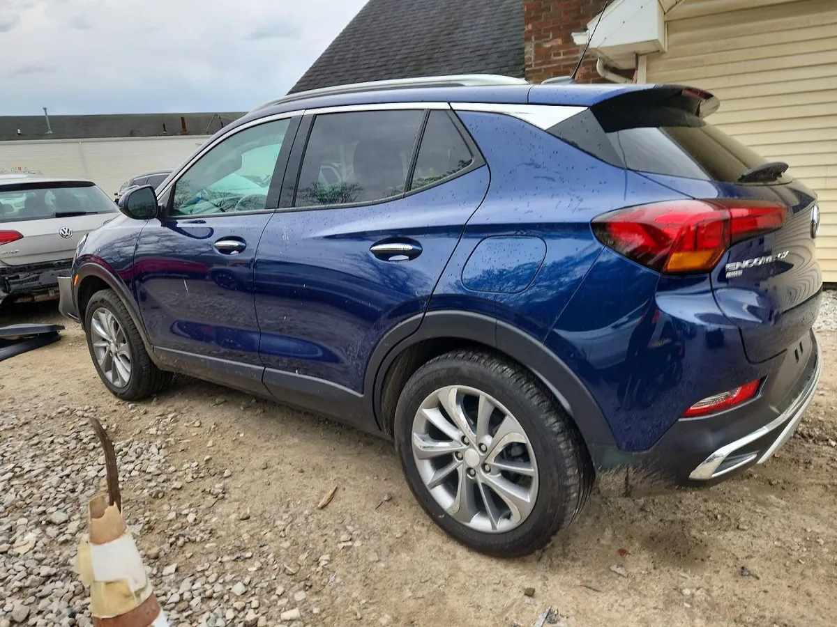 BUICK ENCORE ESSENCE 2023