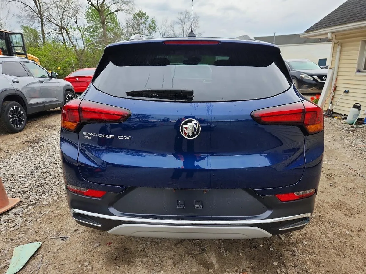 BUICK ENCORE ESSENCE 2023